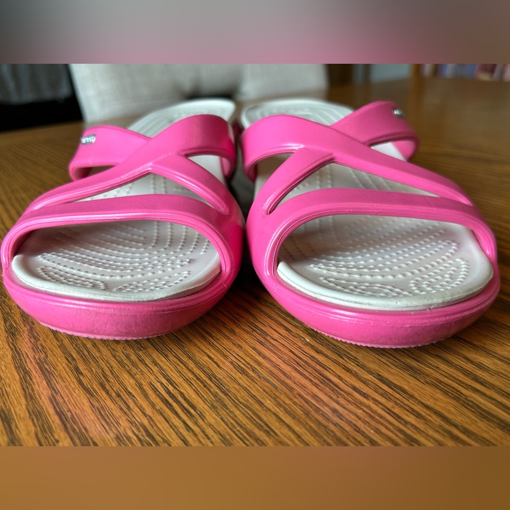 CROCS Women's Vibrant Pink Slide Sandals Size 10 - Picture 2 of 8